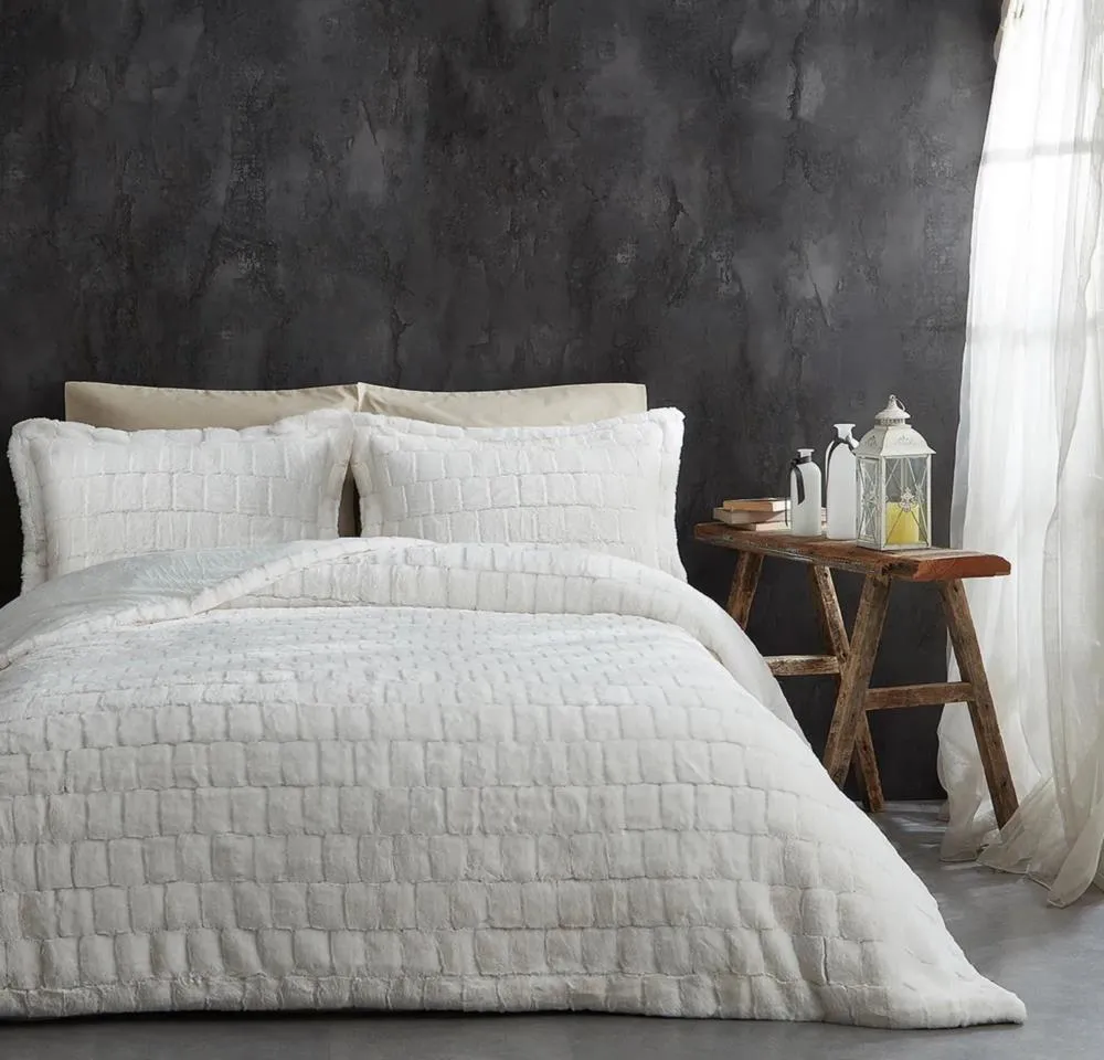 Evlen Home Çift (Taraflı) Kişilik Kürk Yorgan Uyku Seti Peluş Benita Krem
